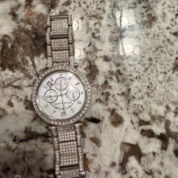 Michael Kors Shimmering Silver Women\'s Watch